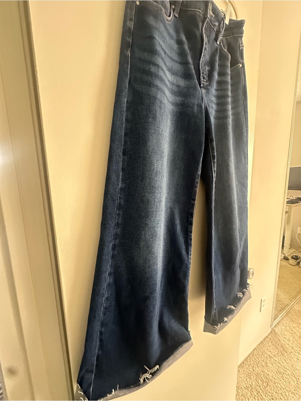 Rise Brand - High-Rise Wide Leg Jeans - Dark Blue - Size 9/29 - inseam 26” - Picture 9 of 13